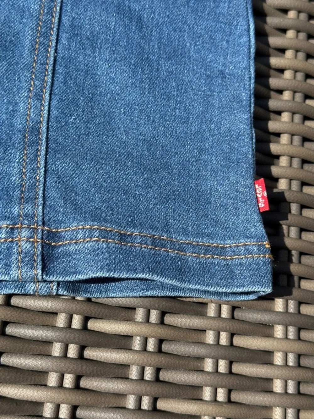 Levi's High Rise Skirt - Size 8 - NWT